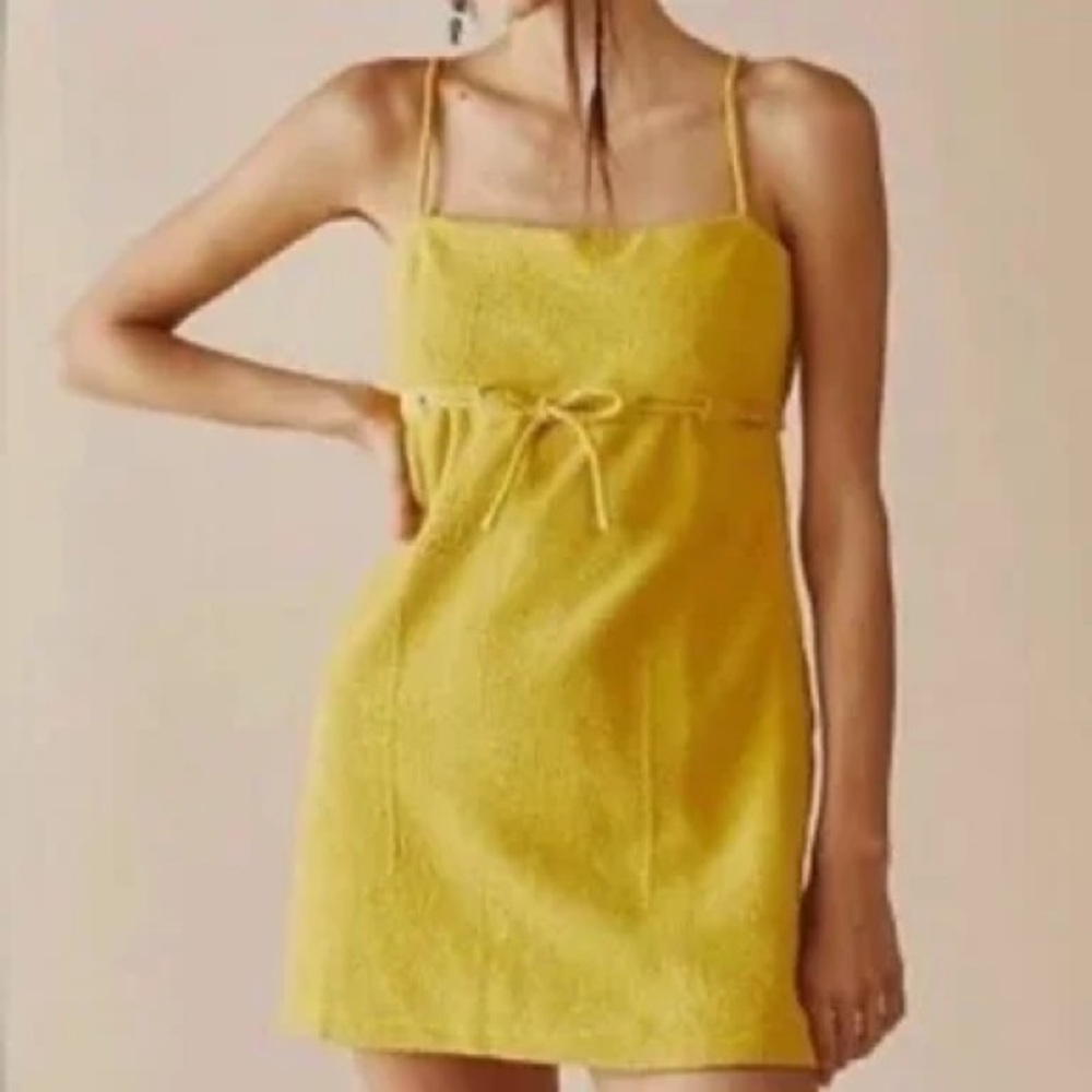 FREE PEOPLE ROSIE MINI DRESS 
size medium
COLOR CEYLON YELLOW